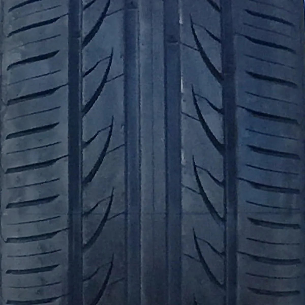 255/55ZR18 109V XL All Season Ultra High Performance Tire S87677