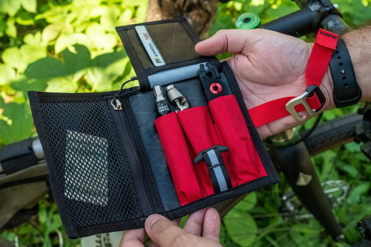 ToolCash Wallet and Pack Pliers Q9869