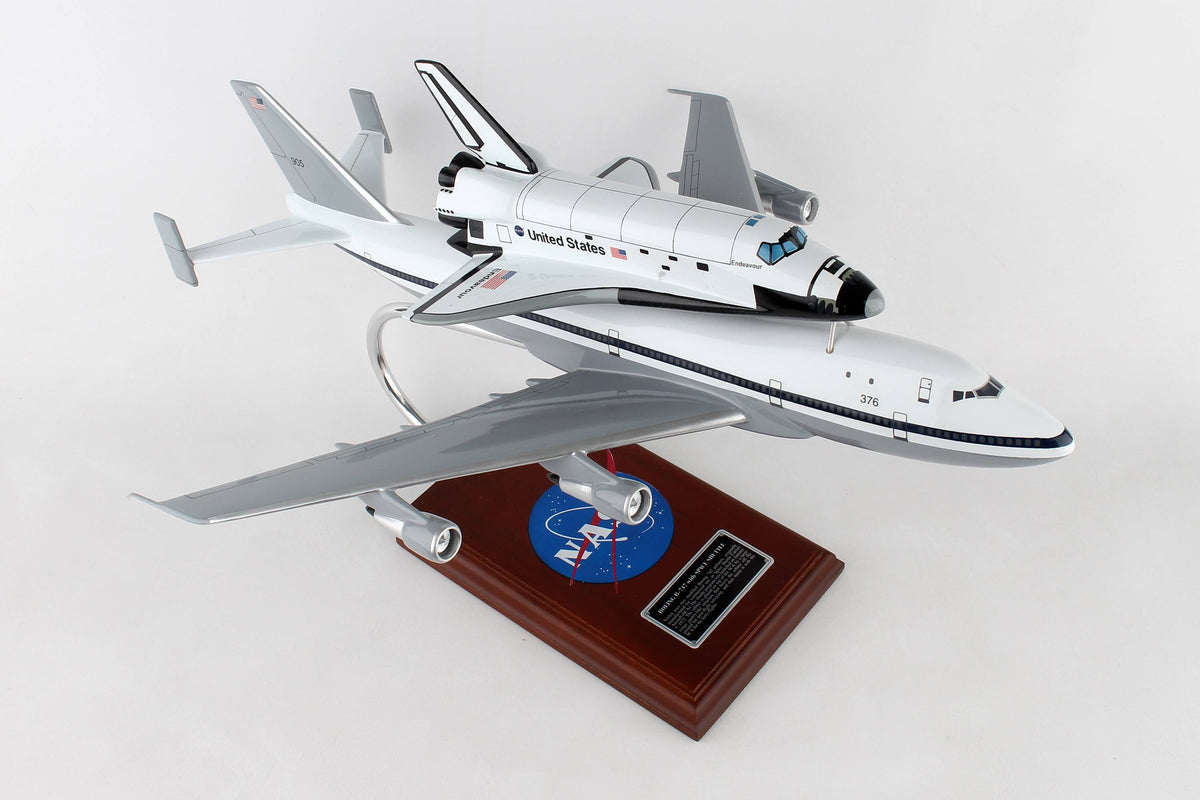 NASA 747-100 Shuttle Carrier with Endeavour Plane Y18280