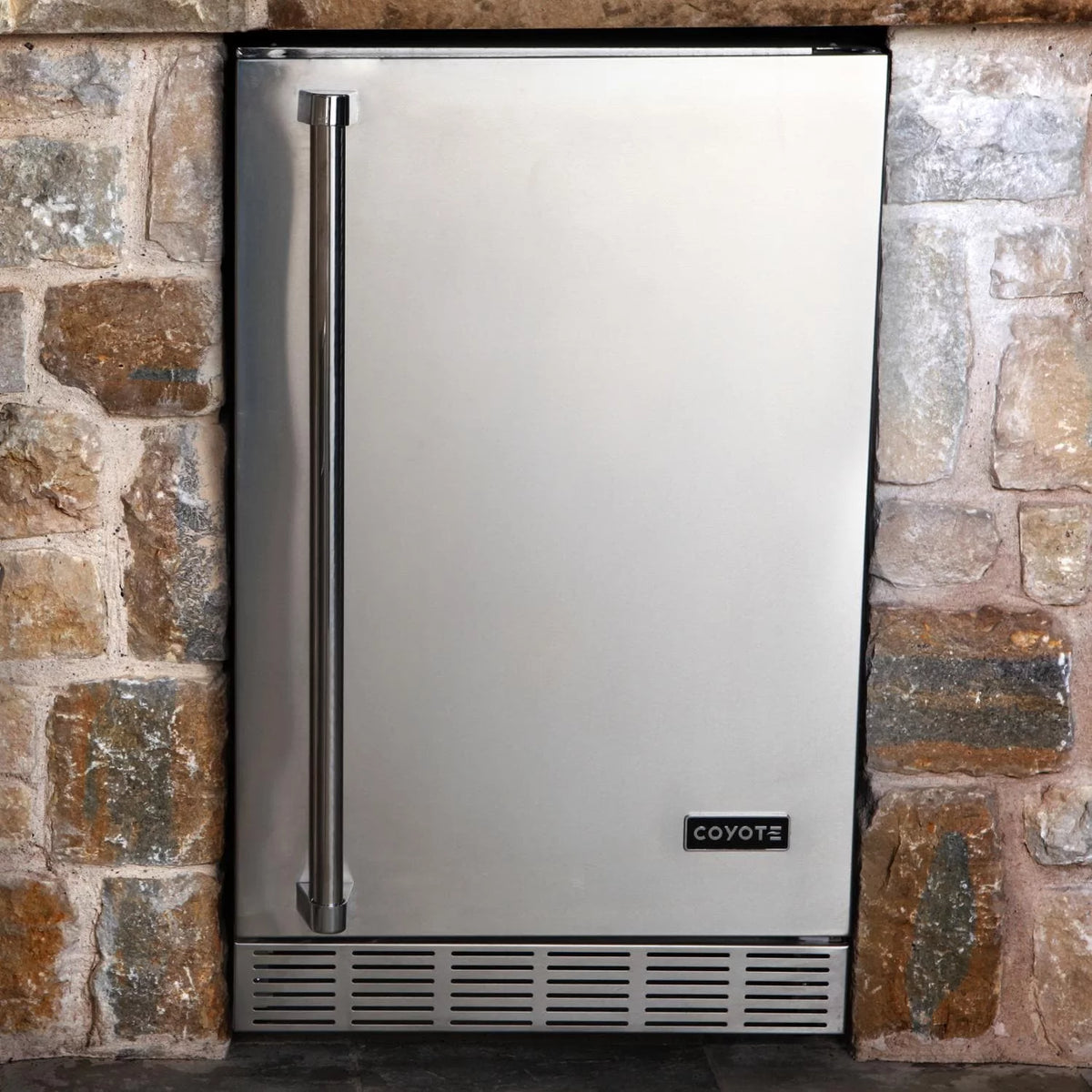 21-Inch 4.1 Cu. Ft. Compact Refrigerator X605