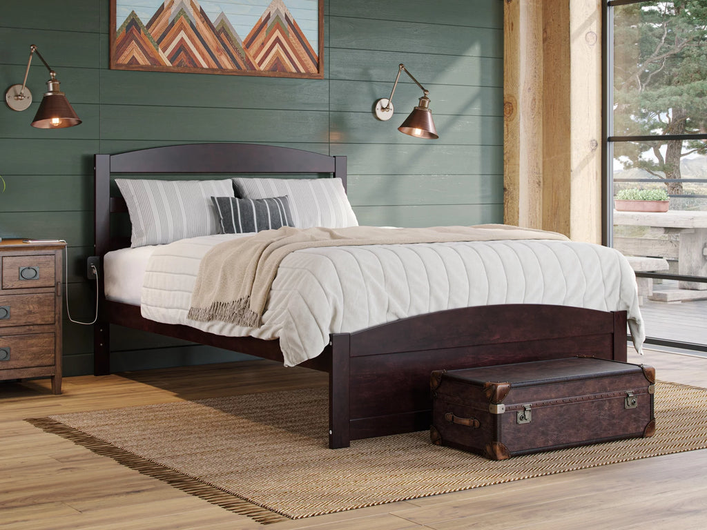 Queen Wood Platform Bed Frame with Headboard and Footboard M11418